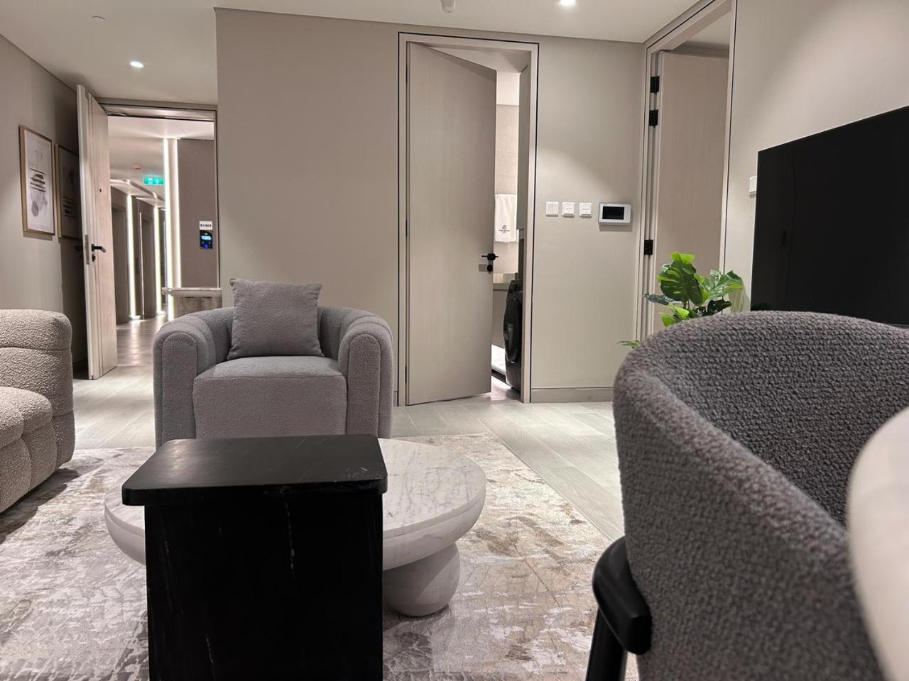 Dubai Marina Walk Gem Modern Apartments With Pool & Gym Access, Steps To Beach & Metro Managed By Sunnyhomes Ngoại thất bức ảnh