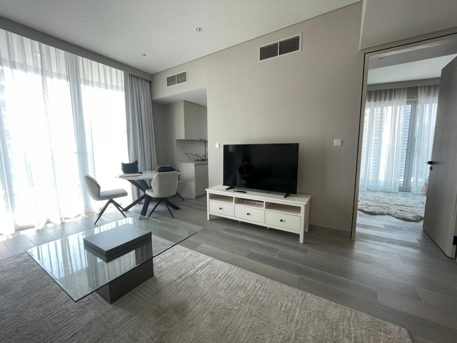 Dubai Marina Walk Gem Modern Apartments With Pool & Gym Access, Steps To Beach & Metro Managed By Sunnyhomes Ngoại thất bức ảnh